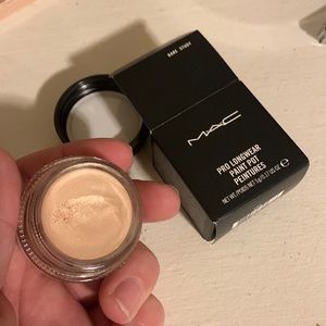 Mac Paint Pot Bare Study